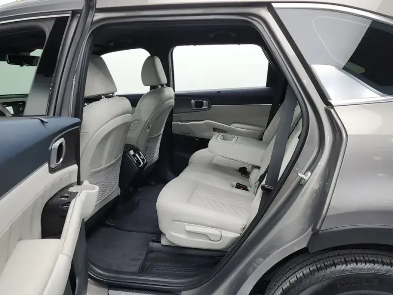 2023 Kia Sorento с пробегом 53 104 км