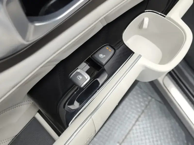 2023 Kia Sorento с пробегом 53 104 км