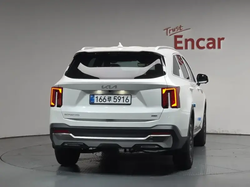 2026 Kia Sorento с пробегом 18 км