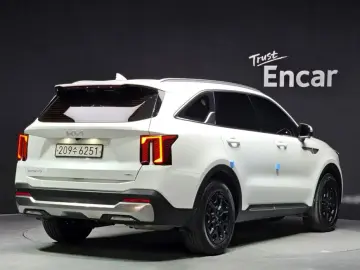 2023 Kia Sorento с пробегом 63 324 км