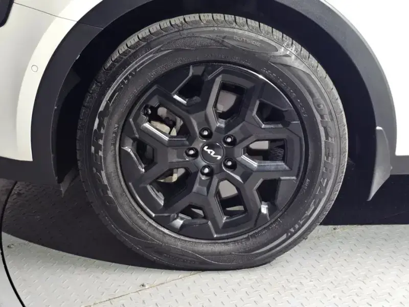 2023 Kia Sorento с пробегом 63 324 км