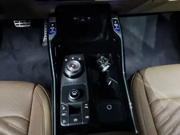 2023 Kia Sorento с пробегом 63 324 км