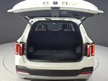 2023 Kia Sorento с пробегом 63 324 км