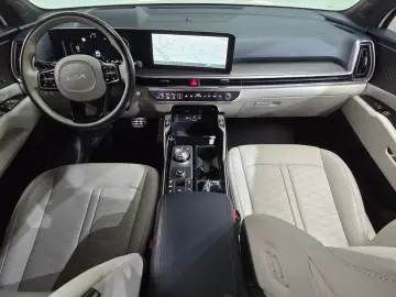 2024 Kia Sorento с пробегом 65 626 км