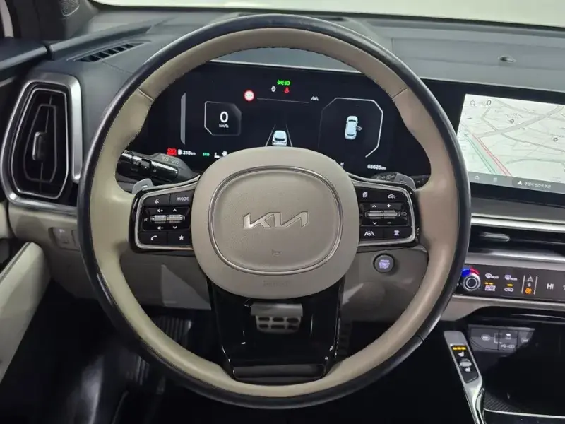 2024 Kia Sorento с пробегом 65 626 км