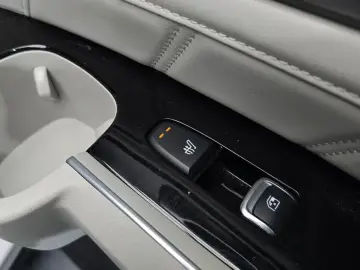 2024 Kia Sorento с пробегом 65 626 км