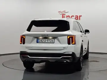 2024 Kia Sorento с пробегом 43 027 км