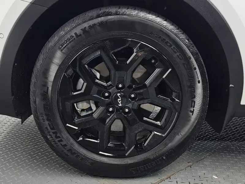 2024 Kia Sorento с пробегом 43 027 км