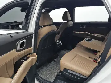 2024 Kia Sorento с пробегом 43 027 км