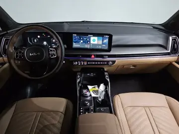 2023 Kia Sorento с пробегом 40 986 км