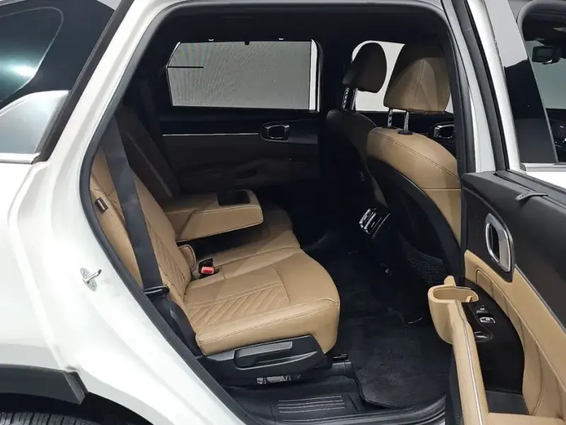 2023 Kia Sorento с пробегом 40 986 км