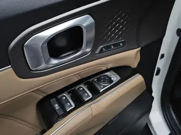 2024 Kia Sorento с пробегом 43 027 км