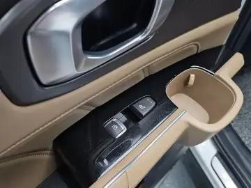 2024 Kia Sorento с пробегом 43 027 км