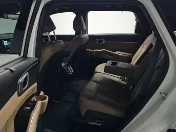 2023 Kia Sorento с пробегом 40 986 км