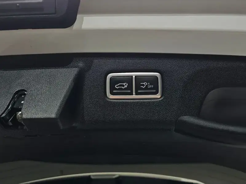 2023 Kia Sorento с пробегом 40 986 км