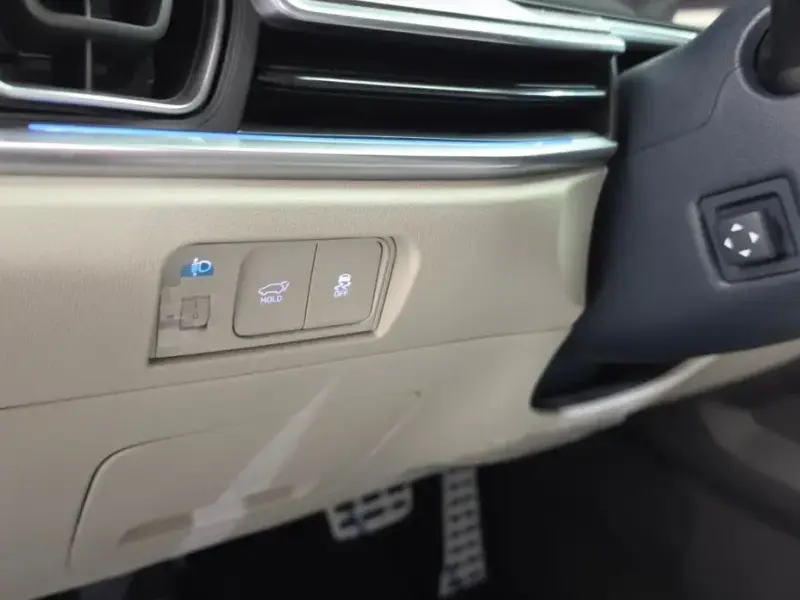 2026 Kia Sorento с пробегом 15 км
