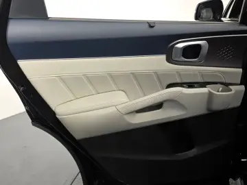 2026 Kia Sorento с пробегом 15 км