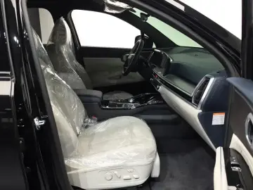 2026 Kia Sorento с пробегом 15 км
