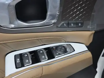 2026 Kia Sorento с пробегом 22 км