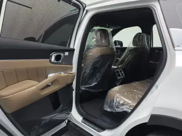 2026 Kia Sorento с пробегом 22 км