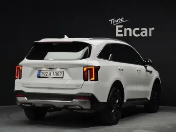 2023 Kia Sorento с пробегом 49 358 км