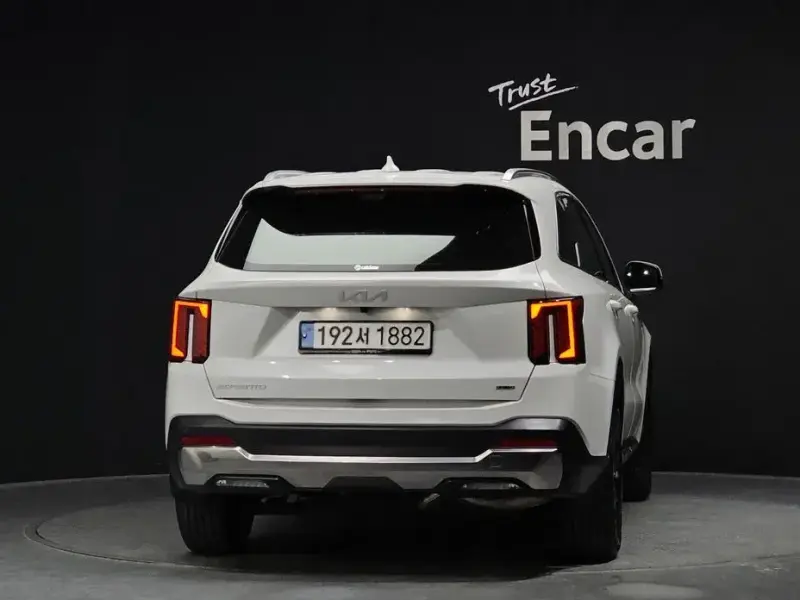 2023 Kia Sorento с пробегом 49 358 км