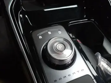 2023 Kia Sorento с пробегом 49 358 км