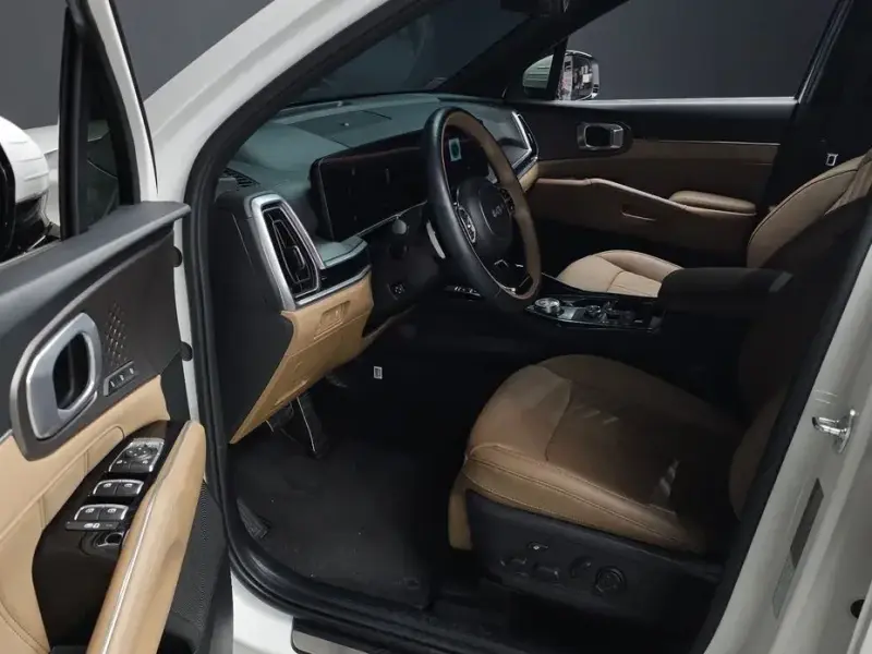 2023 Kia Sorento с пробегом 49 358 км