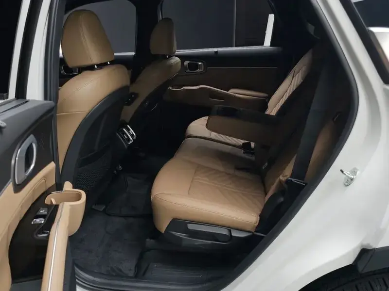 2023 Kia Sorento с пробегом 49 358 км