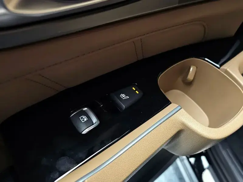 2026 Kia Sorento с пробегом 81 км