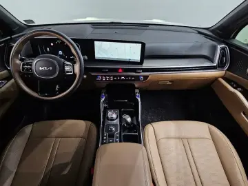 2023 Kia Sorento с пробегом 41 569 км