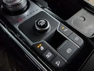 2024 Kia Sorento с пробегом 33 161 км