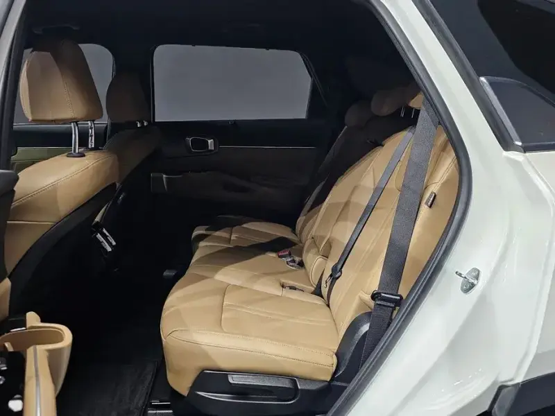 2024 Kia Sorento с пробегом 44 674 км