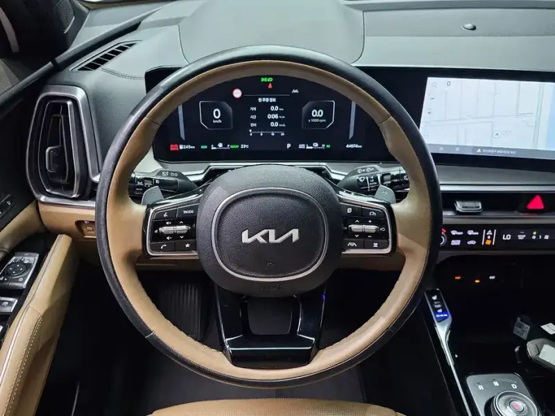 2024 Kia Sorento с пробегом 44 674 км
