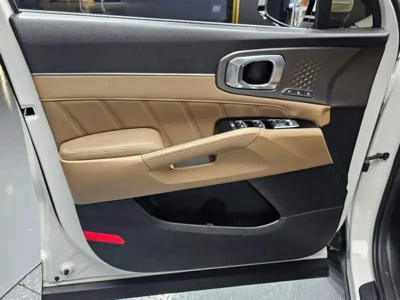 2024 Kia Sorento с пробегом 44 674 км