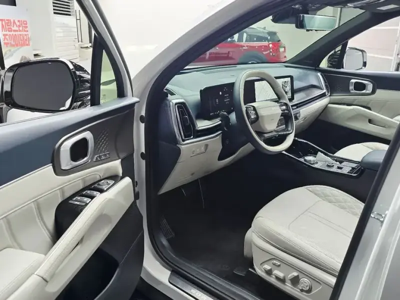 2025 Kia Sorento с пробегом 9 189 км