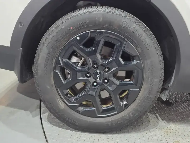 2023 Kia Sorento с пробегом 27 836 км
