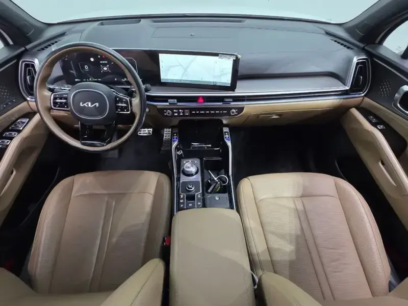 2023 Kia Sorento с пробегом 27 836 км