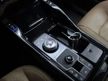 2023 Kia Sorento с пробегом 27 836 км