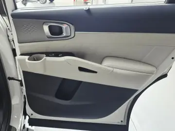 2025 Kia Sorento с пробегом 9 189 км