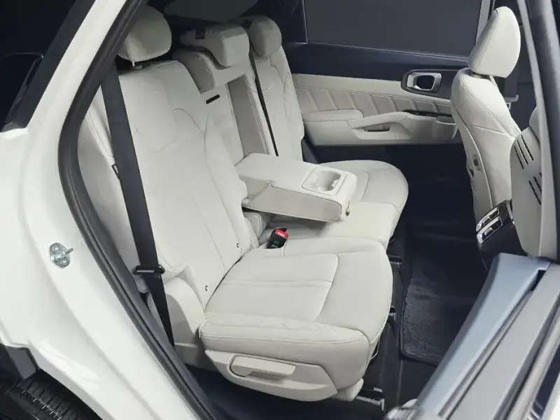 2025 Kia Sorento с пробегом 9 189 км