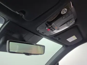 2023 Kia Sorento с пробегом 27 836 км