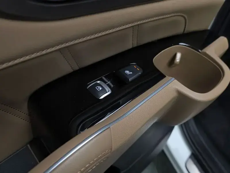 2023 Kia Sorento с пробегом 27 836 км