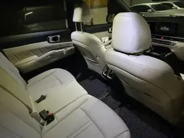 2023 Kia Sorento с пробегом 49 600 км