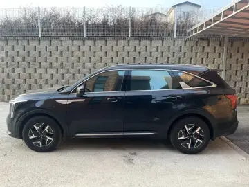 2023 Kia Sorento с пробегом 49 600 км