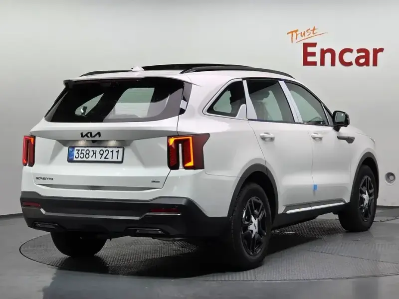 2026 Kia Sorento с пробегом 9 км