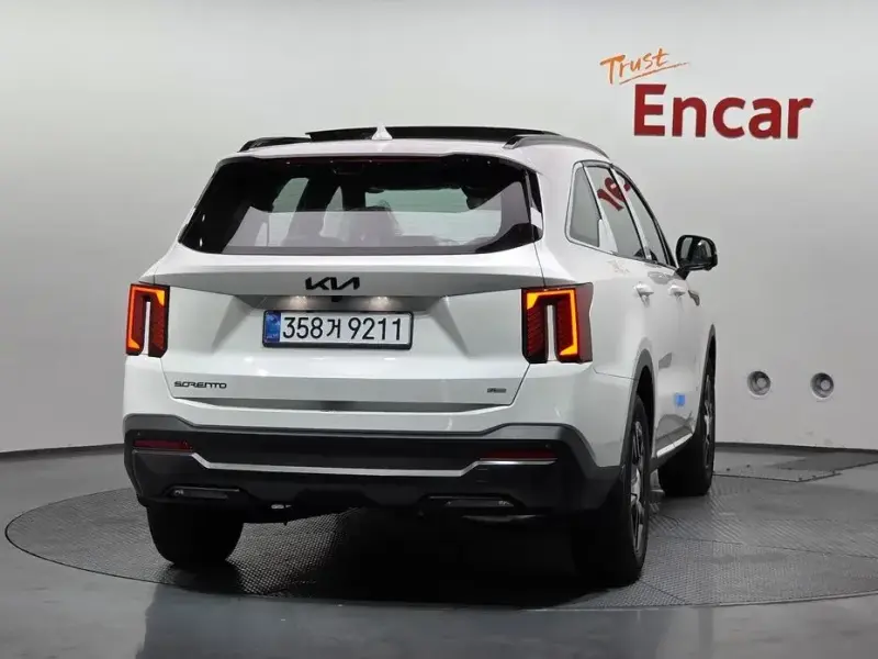 2026 Kia Sorento с пробегом 9 км