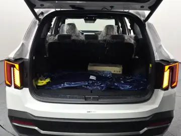 2026 Kia Sorento с пробегом 9 км