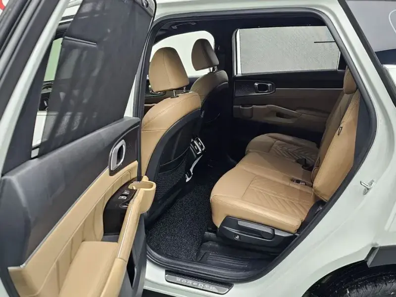 2023 Kia Sorento с пробегом 44 787 км