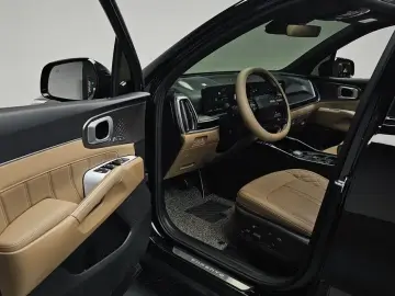 2026 Kia Sorento с пробегом 4 483 км